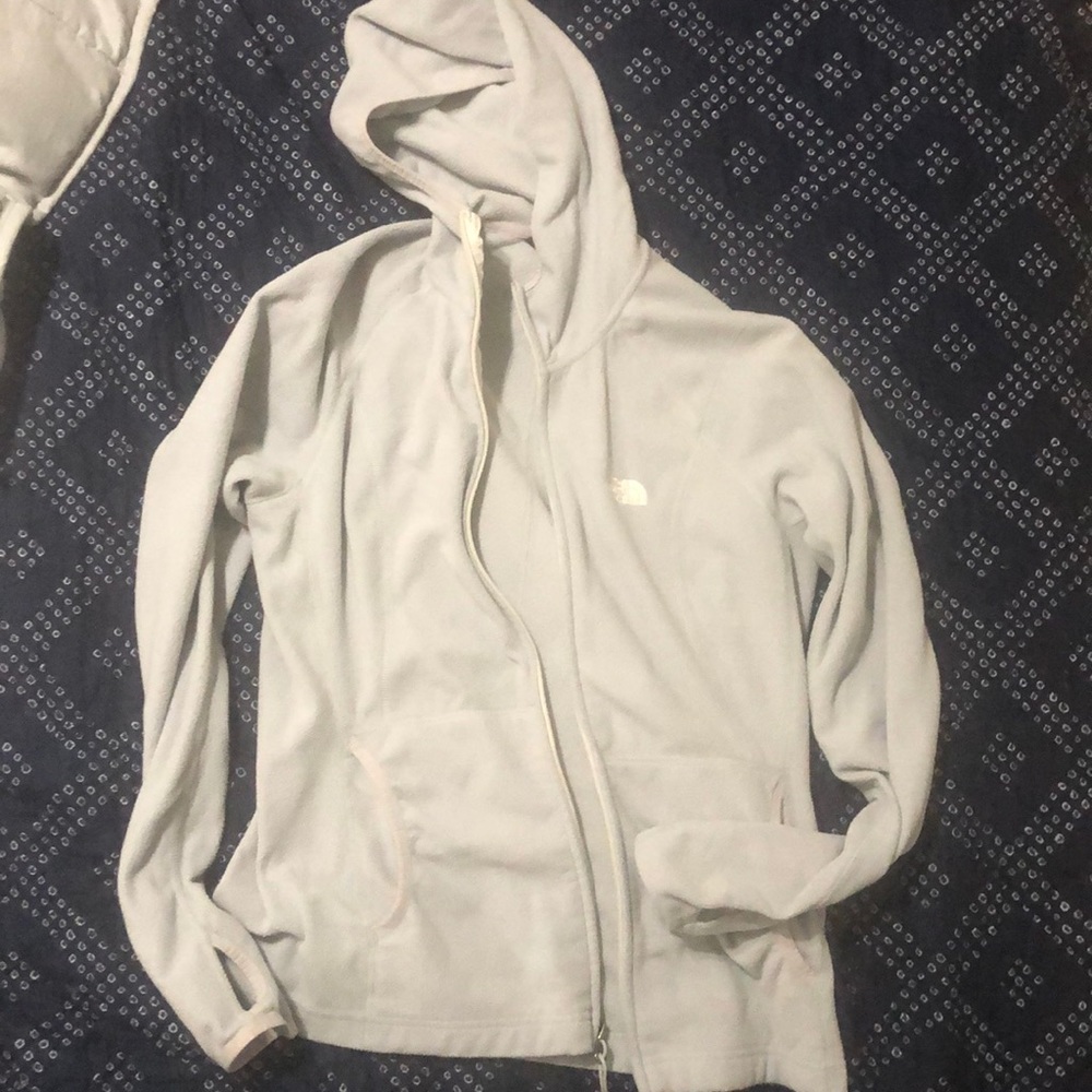 Women’s The North Face lightweight fleece jacket